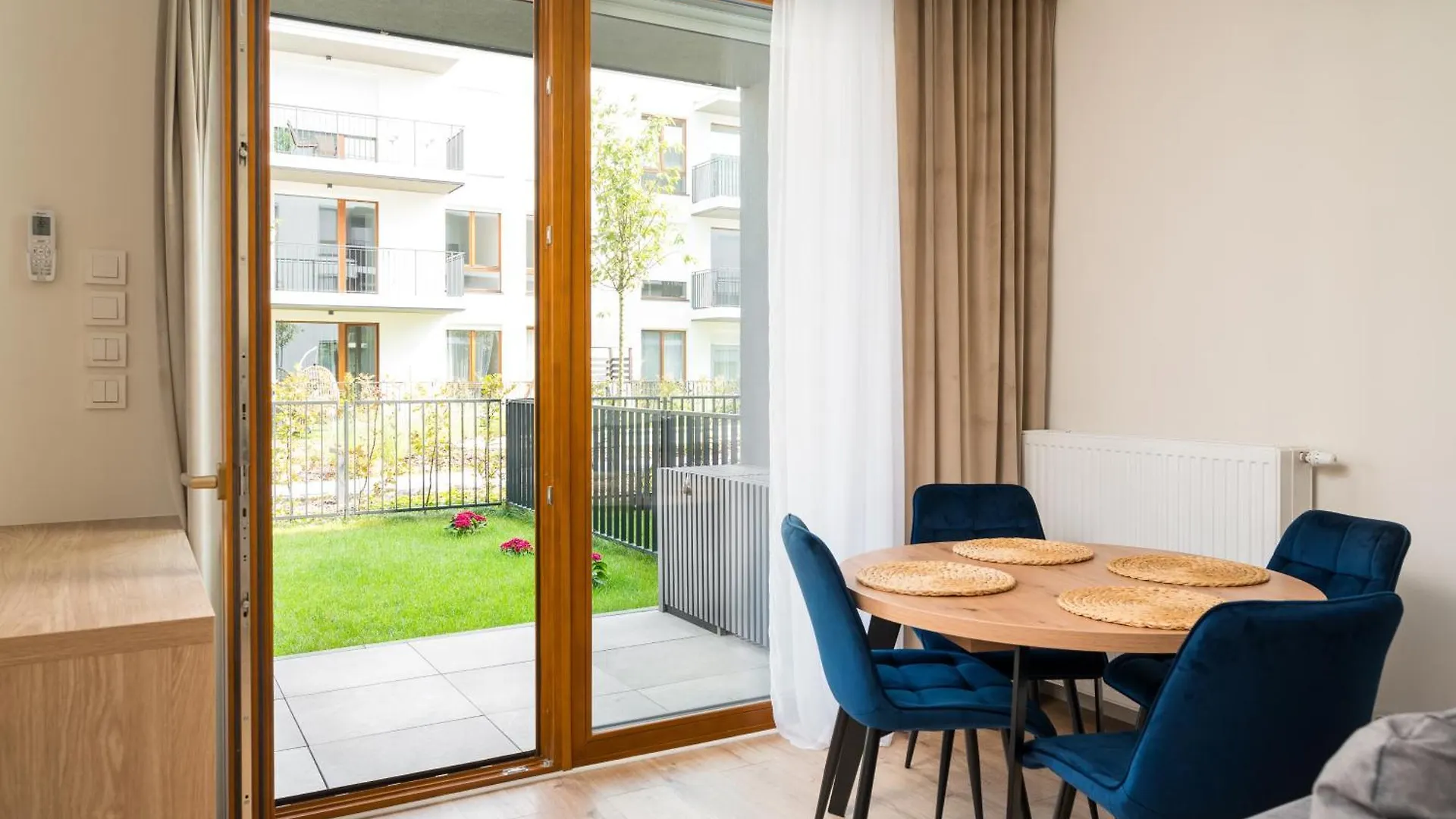 Wilanow Sarmacka Apartment With Garden Warsaw