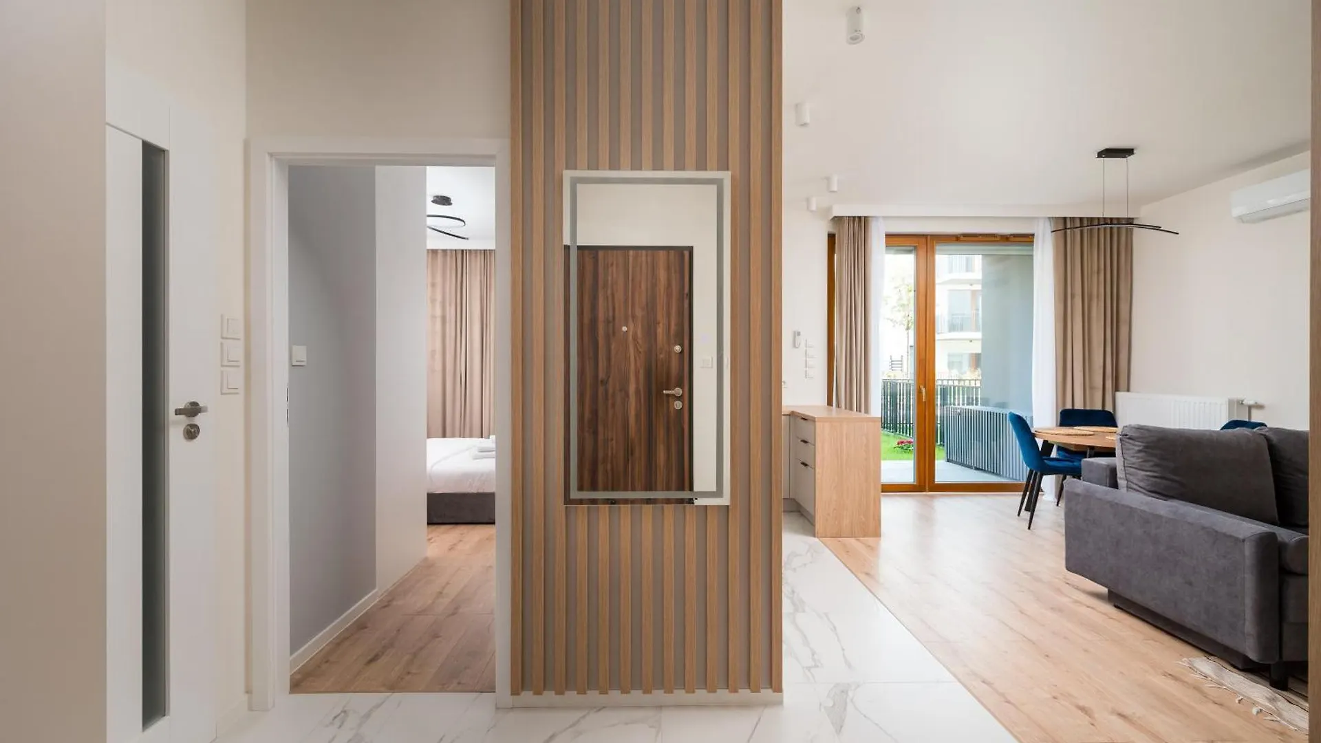 Wilanow Sarmacka Apartment With Garden Warsaw