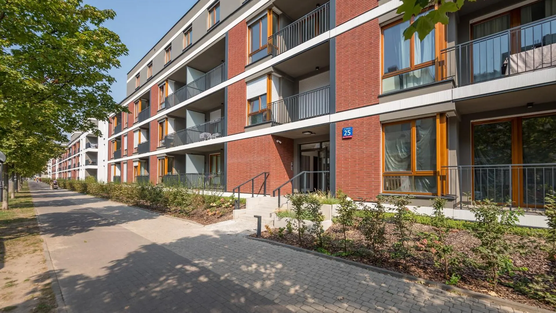 Wilanow Sarmacka Apartment With Garden Warsaw